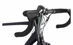 Vélo De Route Cannondale CAAD Optimo 2 Noir - 2022 -Vélo Soldes Magasin velo de route cannondale caad optimo 2 noir 2022 4