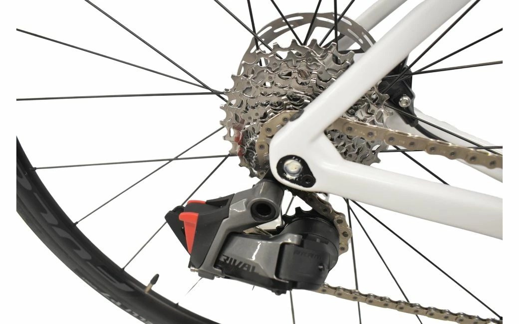 Vélo De Route COLNAGO V3 Rival ETap AXS Blanc/Noir - 2022 6 Vélo De Route COLNAGO V3 Rival ETap AXS Blanc/Noir - 2022 – Image 4