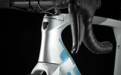 Vélo De Route TREK Emonda SL 7 Blanc/Holographic - 2023 -Vélo Soldes Magasin velo de route trek emonda sl 7 blancholographic 2023 3